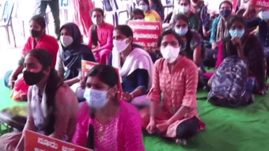 ಬೆಂಗಳೂರು ಉತ್ತರ: ಪಿ.ಎಸ್.ಐ ಪರೀಕ್ಷೆ ರದ್ದುಗೊಳಿಸಿದ್ದಕ್ಕೆ ಆಯ್ಕೆಯಾದವರ ಆಕ್ರೋಶ: ಫ್ರೀಡಂ ಪಾರ್ಕ್'​ನಲ್ಲಿ ಸತ್ಯಾಗ್ರಹ