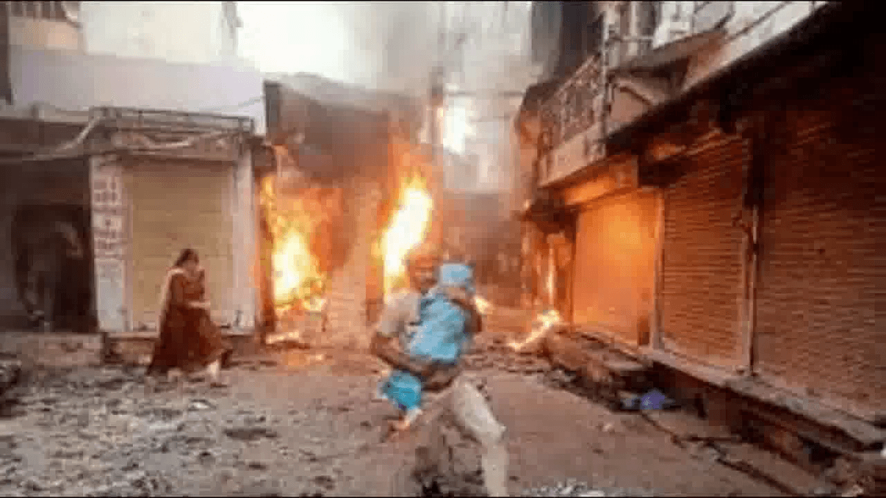 करौली हिंसा मामले में जयपुर ग्रेटर नगर निगम की मेयर सौम्या गुर्जर के पति राजाराम गुर्जर बनाए गए आरोपी #करौली_हिंसा