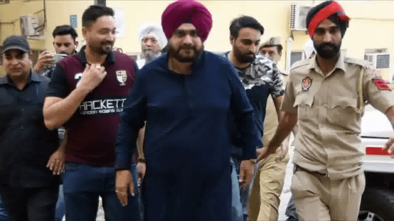 पटियाला सेंट्रल जेल में सिद्धू को मिला क्लर्क का काम, दिए जाएंगे ₹40-₹90 प्रति दिन #सिद्धू