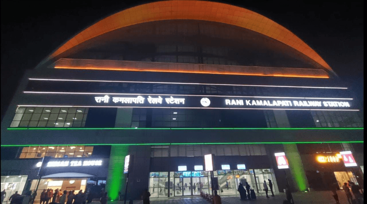 Display of tricolour lights, Rani Kamalapati Railway Station, MP, lights up on the eve of <nis:link nis:type=tag nis:id=IndependenceDay2024 nis:value=IndependenceDay2024 nis:enabled=true nis:link/>.