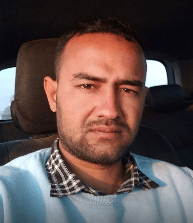 #बागपत - #खेकड़ा में एसडीएम अनिकेत वर्मा के ड्राइवर निशू त्यागी को एंटी विजिलेंस टीम ने 2 लाख रुपये की रिश्वत लेते रंगेहाथ गिरफ्तार किया  आरोप है कि एसडीएम कोर्ट में चल रही किसान के खेत की कुरेबंदी के मामले में पक्ष में फैसला कराने के लिए ड्राइवर के जरिए रिश्वत मांगी गई, किसान की शिकायत पर कार्रवाई करते हुए गिरफ्तारी की गई