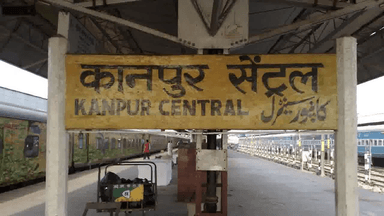 कानपुर में युवती के 'भइया' कहकर किराया पूछने पर रिक्शा चालक बोला- भइया मत कहो; हुई पिटाई #अपराध #रिक्शा_चालक