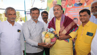 ಬೆಂಗಳೂರು ಉತ್ತರ: ಬಿದರೆ ಅಗ್ರಹಾರ ಕೆರೆಯಲ್ಲಿ ಅಭಿವೃದ್ಧಿ ಕಾಮಗಾರಿ; ಅರವಿಂದ ಲಿಂಬಾವಳಿ ಚಾಲನೆ