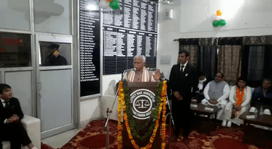 हरियाणा के मुख्यमंत्री गणतंत्र दिवस पर बार एसोसिएशन जगाधरी को संबोधित करते हुए