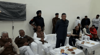 शिक्षामंत्री की उपस्थिति में जिला परिषद भवन में डीसी ने जिला परिषद के अध्यक्ष व उपाध्यक्ष को दिलाई शपथ