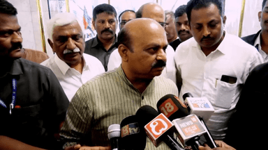 ಬೆಂಗಳೂರು ಉತ್ತರ: ಸಿದ್ದರಾಮಯ್ಯರನ್ನು ರಾಜಕೀಯವಾಗಿ ಮುಗಿಸಲು ಯತ್ನ; ಬೆಂಗಳೂರಿನ ಸರ್ಕಾರಿ ನಿವಾಸದಲ್ಲಿ ಸಿಎಂ ಬೊಮ್ಮಾಯಿ ಹೇಳಿಕೆ