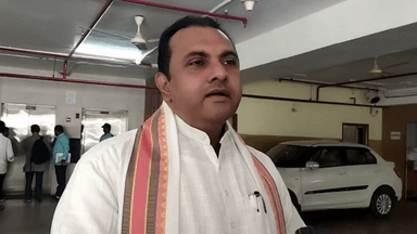 ಬೆಂಗಳೂರು ಉತ್ತರ: ರಾಜಕೀಯದಲ್ಲಿ ಪ್ರಾಮಾಣಿಕತೆ ಕಾಪಾಡಿಕೊಂಡು ಬಂದಿದ್ದೇನೆ; ಮಲ್ಲೇಶ್ವರದ ಬಿಜೆಪಿ ಕಚೇರಿಯಲ್ಲಿ ಪ್ರಮೋದ್ ಮಧ್ವರಾಜ್ ಹೇಳಿಕೆ