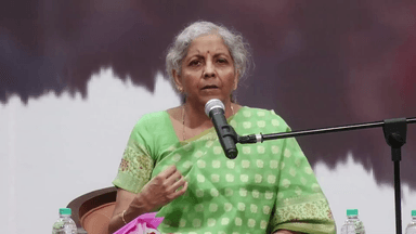 ಬೆಂಗಳೂರು ಪೂರ್ವ: ಸ್ಥಿರ ಸರ್ಕಾರದ ಅಗತ್ಯತೆ ಕರ್ನಾಟಕ ರಾಜ್ಯಕ್ಕಿದೆ: ಬ್ರಿಗೇಡ್ ಗೇಟ್ವೇ ಅಪಾರ್ಟ್ಮೆಂಟ್ ನಲ್ಲಿ ನಿರ್ಮಲಾ ಸೀತಾರಾಮನ್