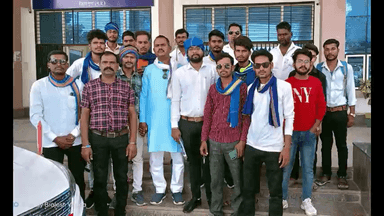 गुना नगर: भीम आर्मी ने जिला कलेक्ट्रेट पहुंचकर प्रशासन को सौंपा ज्ञापन, आकाश गुर्जर हत्याकांड में दोषियों पर कार्रवाई की मांग की