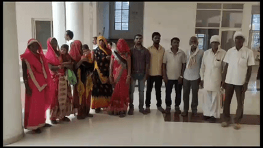 गुना नगर: ग्राम महू गढ़ा के लोग गांव में बिजली न होने परेशान, कलेक्टर से लगाई गुहार