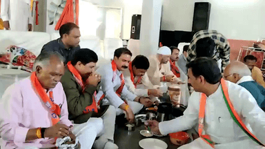 गुना नगर: नवलोक होटल में विशेष जनसंपर्क अभियान के तहत भाजपा की टिफिन बैठक हुई आयोजित, वरिष्ठ नेताओं ने की चर्चा