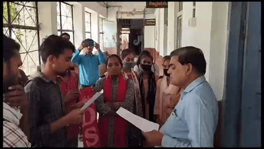 गुना नगर: AIDSO ने विधि महाविद्यालय में छात्र संख्या अनुरूप सीट वृद्धि की मांगलेकर पीजी कॉलेज प्राचार्य को सौंपा ज्ञापन