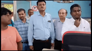 गुना नगर: ज़िला अस्पताल का कलेक्टर ने किया औचक निरीक्षण, सब इंजीनियर का एक माह का वेतन काटने का दिया निर्देश