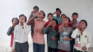 गुना नगर: आयुष विभाग द्वारा जिले के मलेरिया प्रभावित गांव में मलेरिया से बचाव की होम्योपैथिक दवा मलेरिया ऑफ 200 का वितरण किया गया