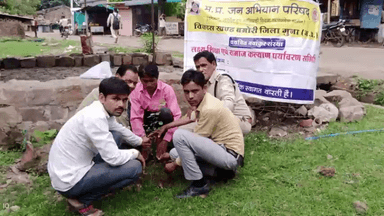 गुना नगर: नवांकुर संस्था लक्ष्य शिक्षा एवं समाज कल्याण पर्यावरण समिति द्वारा ग्राम फतेहगढ़ में किया गया पौधारोपण