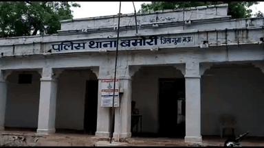 गुना नगर: ग्राम मंढीखेड़ा में अवैध शराब के साथ एक व्यक्ति को पुलिस ने किया गिरफ्तार, आरोपी के पास से 4 लीटर अवैध शराब की बरामद