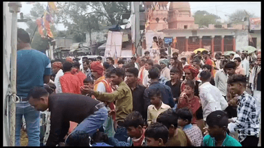 गुना नगर: हनुमान टेकरी धाम से बाबा रामदेव जी के जन्मोत्सव पर निकाला गया विशाल चल समारोह, जगह-जगह हुआ भव्य स्वागत