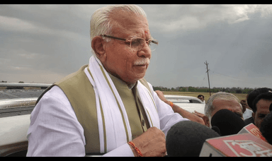 कैथल: सांपनखेड़ी में मुख्यमंत्री मनोहर लाल ने मीडिया से की बात, जनसंवाद में 40 से ज्यादा ग्राम पंचायतों को दी विकास की सौगात