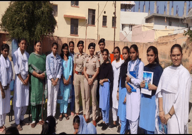 कैथल: पुलिस शहीदी स्मृति के उपलक्ष में गर्वनमैंट गर्ल्स स्कूल में आज राष्ट्र निर्माण में पुलिस भूमिका विषय पर संगोष्ठी आयोजित