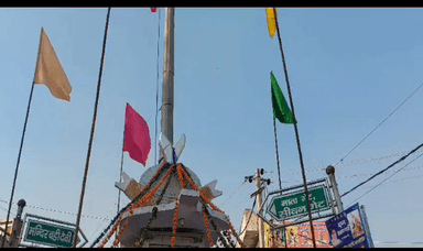 कैथल: भगवान महर्षि वाल्मीकि जयंती पर शोभा यात्रा निकाली, कांग्रेस कमेटी सदस्य सुदीप सुरजेवाला ने महर्षि वाल्मीकि को किया नमन