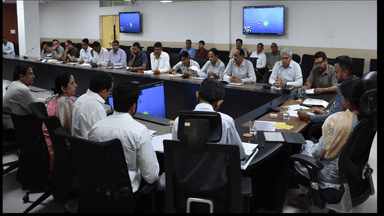 कैथल: वरिष्ठ नागरिकों व दिव्यांग जनों के लिए मतदान केंद्रों पर होगी पिक एंड ड्रोप की सुविधा-जिला निर्वाचन अधिकारी एवं