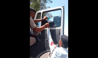 कैथल: करनाल रोड पर पुलिस द्वारा शीशे पर ब्लैक फिल्म लगे 2 वाहनों के किए गए चालान