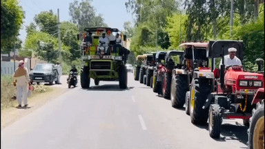 कैथल: पुलिस की ऑब्जेक्शन व राजनीति का जोर लगने के बावजूद विकास तंवर ने 13 ट्रैक्टर व 1 कंबाइन को कोर्ट के माध्यम से पुलिस स्टेशन ढाण्ड से छुड़वाया