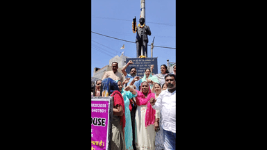 कैथल: नगर परिषद चेयरपर्सन सुरभी गर्ग ने अम्बेडकर चौक पर बाबा साहब की मूर्ति पर किया माल्यार्पण