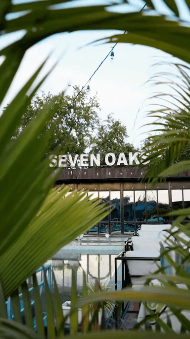 Seven Oaks pooldeck lounge & restaurant !!
Poolside sittings
Indoor sittings
Rooftop deck
Lawn area
& much more
For Table Bookings 7879192455 , 8871784654
Seven oaks , behind nayara petrol pump , bairagarh kalan , bhopal