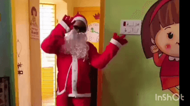 शेमफोर्ड लिटिल स्टार्स स्कूल में धूमधाम से मनाया गया क्रिसमस सांता क्लाज बनकर दी बच्चों को खुशियों का पैगाम