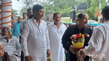 सैमसंग कैफे सोना एंटरप्राइजेज का बांका नगर परिषद के पूर्व सभापति संतोष सिंह ने फीता काटकर किया उद्घाटन