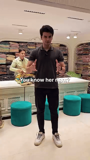 गौतम बुद्ध नगर: Fancy Cloth Store वीडियो गाइड | अभी देखें!