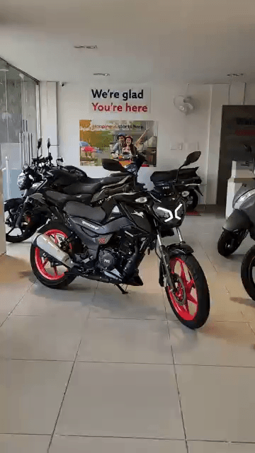 गौतम बुद्ध नगर: Two Wheeler Showroom & Shops वीडियो गाइड | अभी देखें!