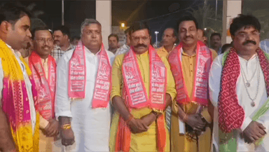 सावन माह में कांवड़ियों की सेवा में जुटे शेखपुर के पूर्व विधायक, भंडारे के बाद कराया महा गंगा आरती का आयोजन