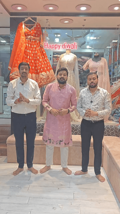 स्वागतम् परिवार की और से सभी क़ो दीपावली की हार्दिक शुभकामनाएं.. 8619736089