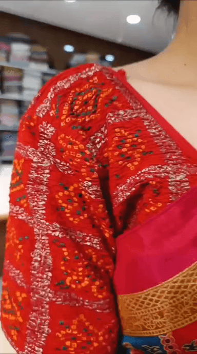 Har occasion ke liye ek hi naam… Ganesham Paridhan ✨”
#ganeshamparidhan #churufashion #newcollection #traditionalwear #ethnicwear #fashionreels #churushopping