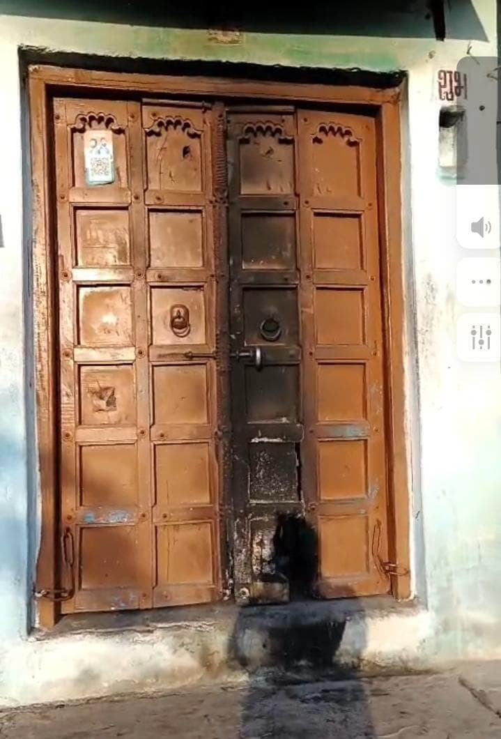 मगवास में होली दहन के दौरान हुआ चोरी का असफल प्रयास।