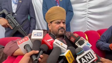 #gonda #BrijBhushanSharanSingh
पूर्व सांसद बृजभूषण शरण सिंह का बयान
आज मैं संसद नहीं फिर भी 10 जनपद के लोग आते
मैं उन...