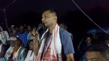 নৱগঠিত ছমৰীয়া সমষ্টিৰ গৰৈমাৰীৰ মাজৰটোপ "লুইতপৰীয়া" সপ্তাহিক বজাৰত প্ৰদেশ যুৱ কংগ্ৰেছৰ প্ৰাক্তন সাধাৰণ সম্পাদক আব্দুৰ ৰেজ...