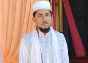 মসজিদের ইমামের জন্য প্রাণে বাঁচলেন ৭ জন ভিন্নধর্মী মানুষ
ইমাম সাহেবের নাম আব্দুল বাছিত। ভোররাতে নিয়ন্ত্রণ হারিয়ে মস...