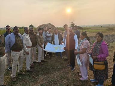 सैलाना मे कलेक्टर मिशा सिंह के निर्देशानुसार डूंगरपुर रतलाम बांसवाड़ा रेलवे लाइन के आगामी कार्य के लिए वनविभाग , राजस्व...