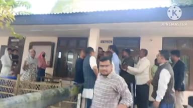 নগাঁও: নিজ ধিং উন্নয়ন খণ্ডত বিজেপিৰ ধিং মণ্ডল সভাপতিক আক্ৰমণ,কংগ্ৰেছ আৰু ৰাইজৰ দলৰ মহিলা প্ৰতিনিধিৰ স্বামীয়ে আক্ৰমণ কৰাৰ অভিযোগ