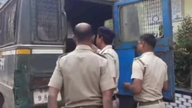 সিঙ্গুর: সিঙ্গুরে ডাকাতির ছক ভেস্তে গেল: আগ্নেয়াস্ত্র-সহ বিহারের চার দুষ্কৃতী গ্রেপ্তার