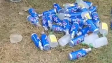 आदापुर: आदापुर पुलिस की छापामारी में 1 टाटासोमो गाड़ी से 11.7 लीटर नेपाली शराब के साथ अभियुक्तों को किया गिरफ्तार