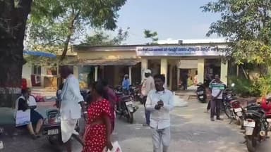 ములుగు: సర్వర్ ప్రాబ్లం వల్ల సర్టిఫికెట్ల జారీలో ఆలస్యం.. అభ్యర్థుల్లో ఆందోళన..!