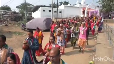 ବୀରମହାରାଜପୁର: ଚରଦା ଠାରେ ଗୀତାଜୟନ୍ତୀ ଯଂଜ୍ଞ ମହୋତ୍ସବ ପାଇଁ ବିରାଟ କଳସ ଶୋଭାଯାତ୍ରା, ସାମିଲ ହେଲେ ବହୁ ମହିଳା ଭକ୍ତ ତଥା ଶ୍ରଦ୍ଧାଳୁ