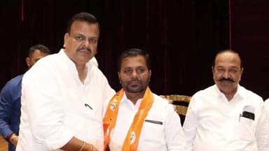 अटल स्मृती उद्यान बोरिवली येथे आमदार संजय उपाध्याय यांच्या उपस्थितीत अनेक पदाधिकाऱ्यांचा भाजपात प्रवेश