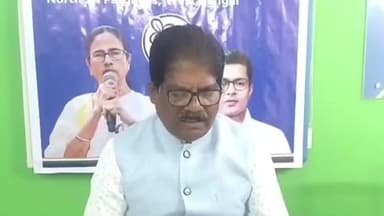 হাবরা ১: মুখ্যমন্ত্রীর ছবিতে কালি বিজেপির বিরুদ্ধে ক্ষোভ উপড়ে দিলেন চেয়ারম্যান