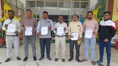 बुरहानपुर नगर: उपभोक्ता अधिकार संगठन ने ज़िला कलेक्टर कार्यालय में ड्रोन सर्वे की गड़बड़ी की शिकायत कलेक्टर से की