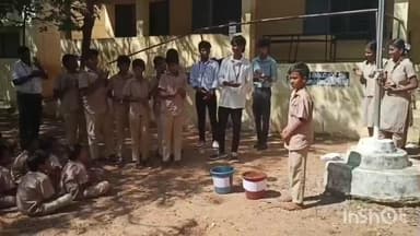 அன்னூர்: ஆனையூர் அரசு மேல்நிலைப் பள்ளியில் மாணவர்களுக்கு மக்கும் குப்பை மக்காத குப்பை குறித்து விழிப்புணர்வு